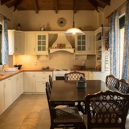 Beautiful Maisonette With Wonderful View To The Sea * Kalamata